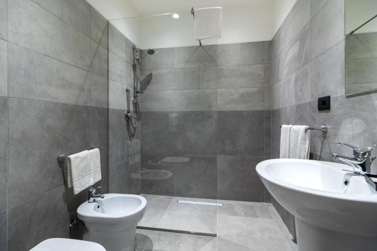 Hotel Portum Giardini Naxos Bagian luar foto