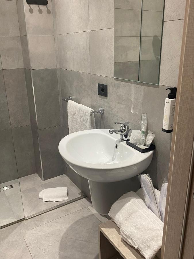 Hotel Portum Giardini Naxos Bagian luar foto