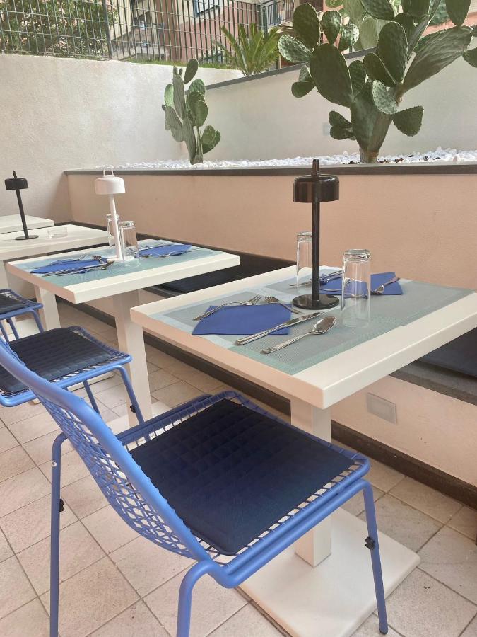 Hotel Portum Giardini Naxos Bagian luar foto