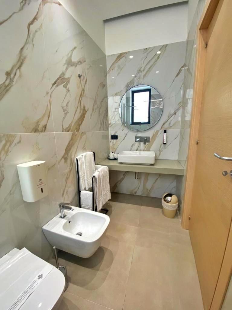 Hotel Portum Giardini Naxos Bagian luar foto